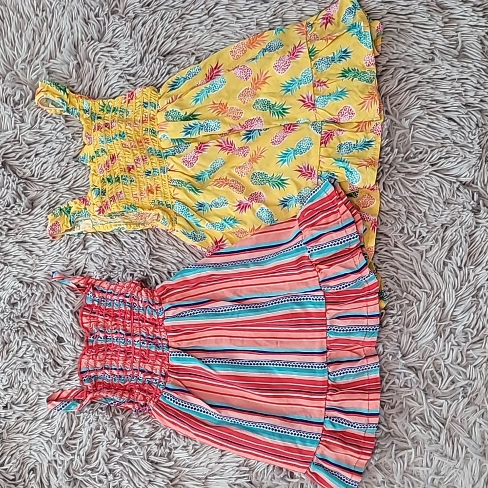 Lot 2 Girls Outfits